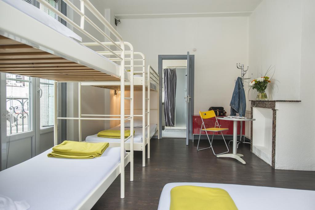 Gite D'Etape Des Capucins Le Puy-en-Velay Zimmer foto